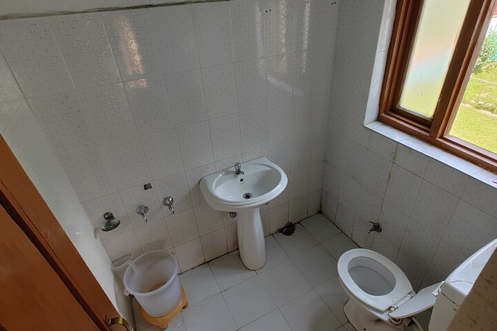 Room 15 of 17