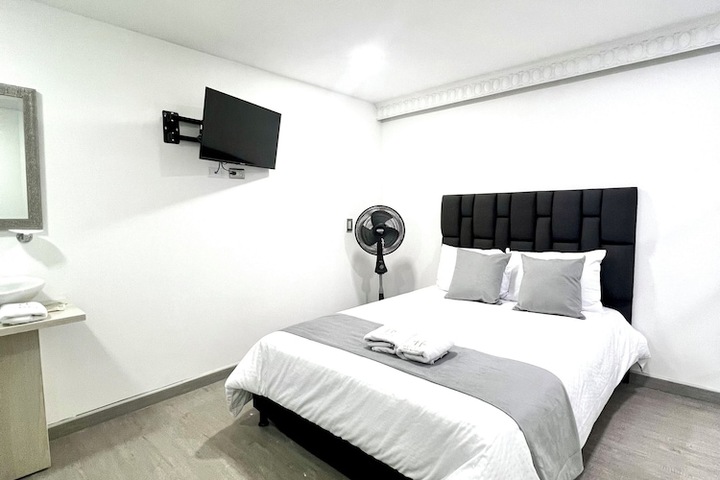 Room 21 of 87