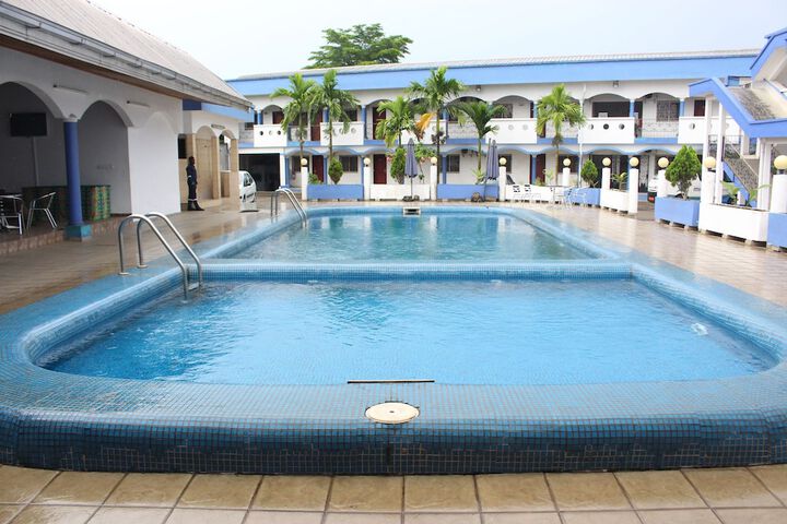 Pool 42 of 56