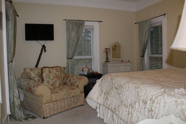 Room 9 of 65