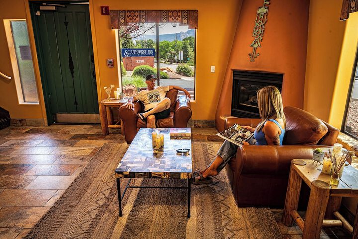 Entrance & Lobby