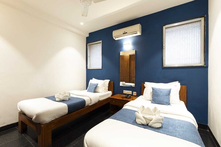 Room 19 of 25