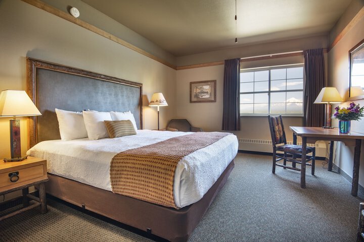 Room 4 of 15
