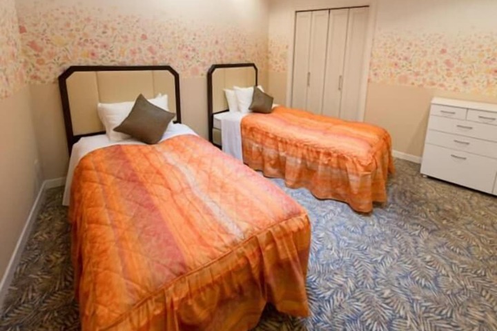 Room 7 of 59