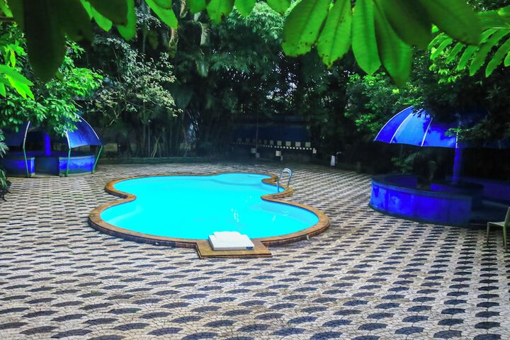Pool 67 of 96