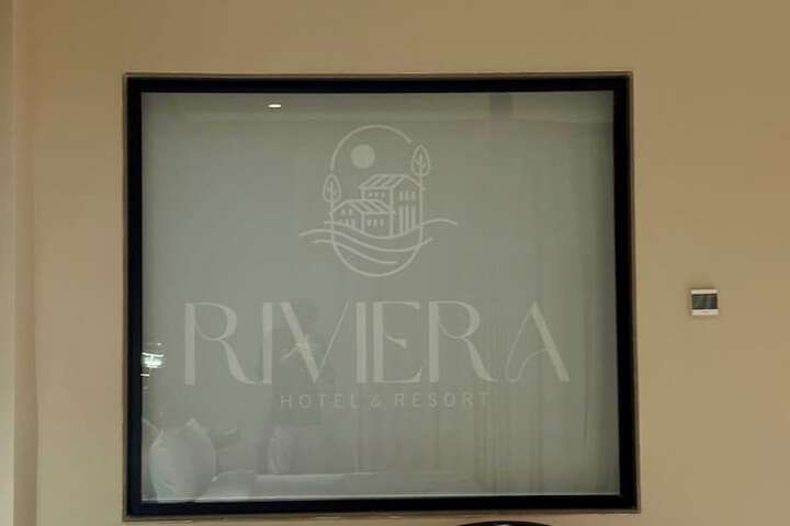 Room 52 of 103