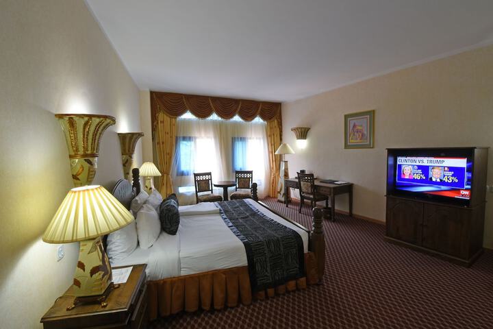 Room 19 of 52