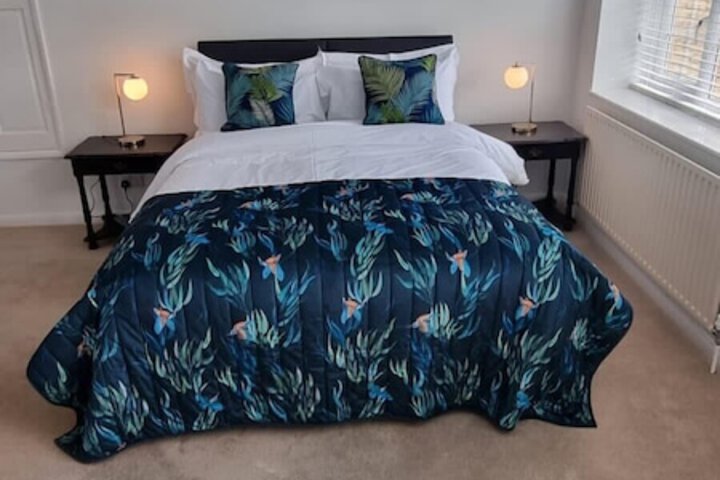 Room 4 of 62