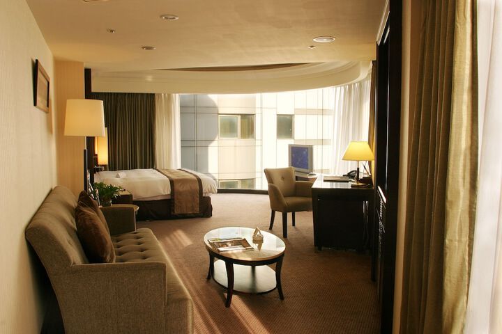 Room 15 of 39