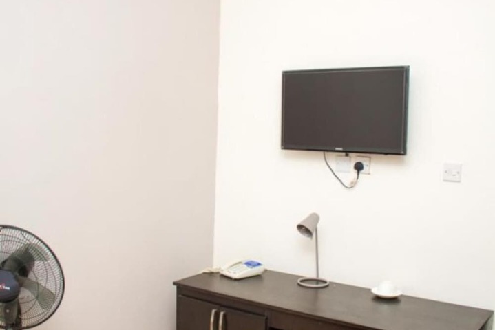 Room 15 of 25
