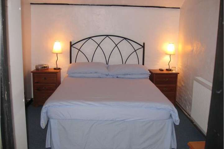 Room 5 of 5