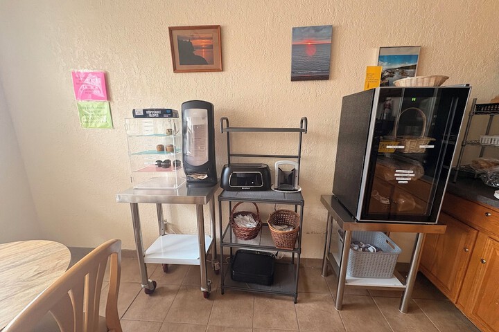 Breakfast/Coffee Service 49 of 75