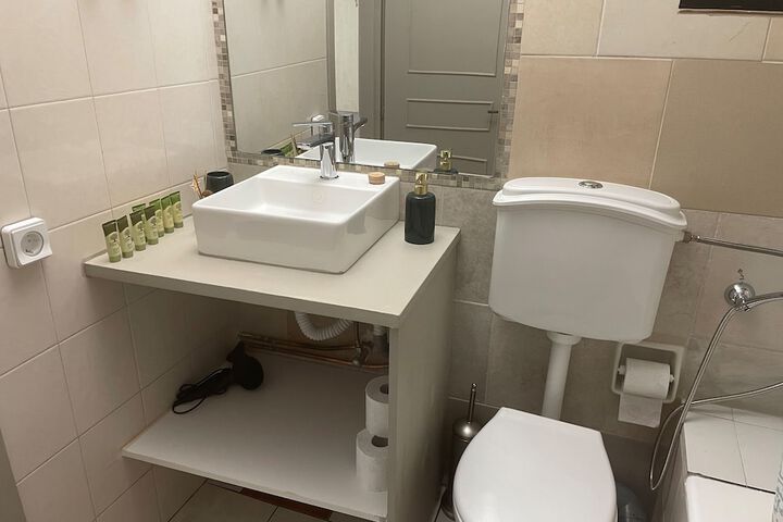 Room 45 of 71