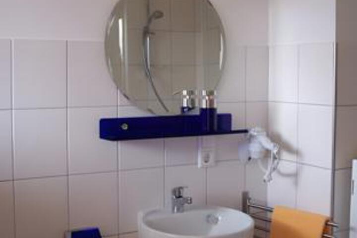 Room 12 of 60