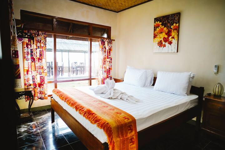 Room 4 of 39