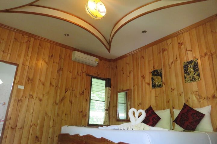 Room 14 of 137