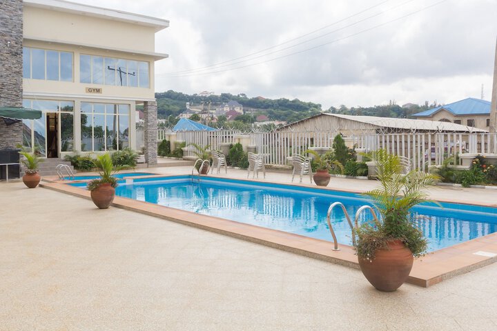 Pool 37 of 62