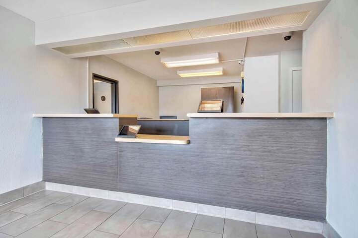 Hotel Interior 4 of 30