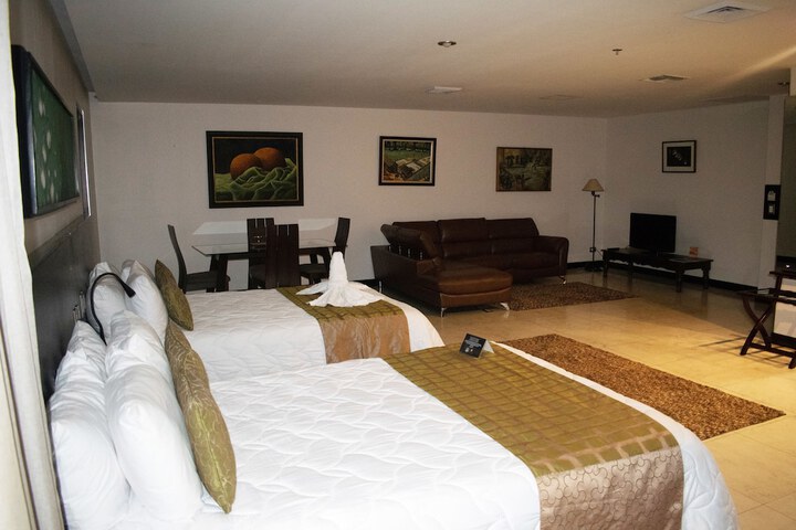 Room 26 of 97
