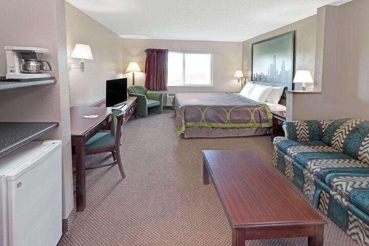 1 King Bed (9 of 28)