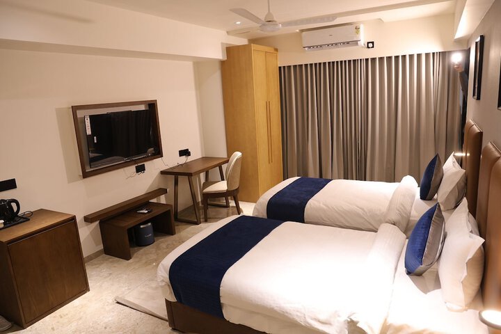 Room 21 of 53