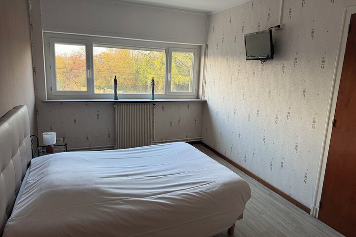 Room 7 of 13