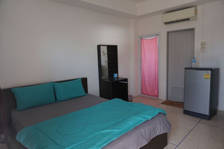 Room 19 of 25