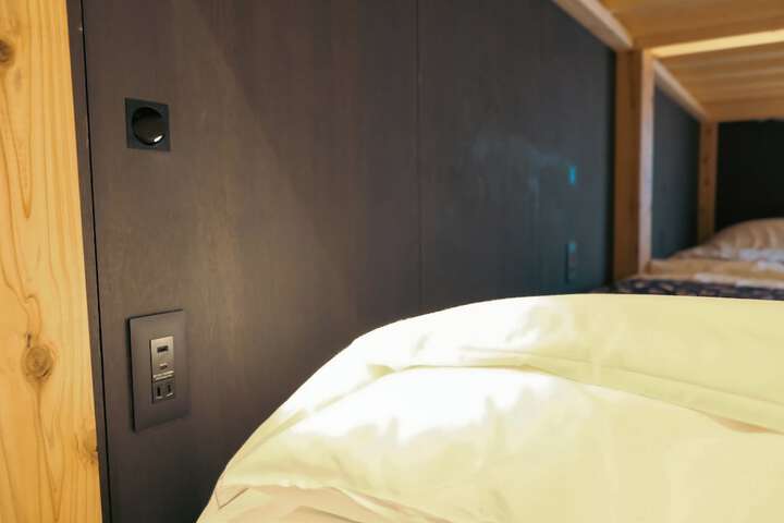 Room 82 of 146