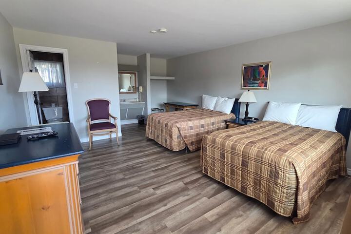 Room 11 of 21