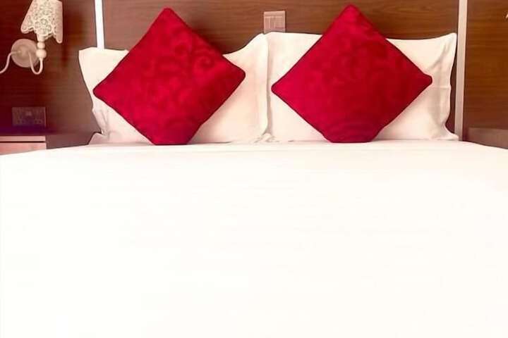 Room 2 of 23