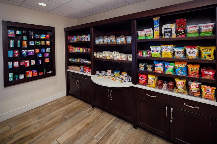 Snack bar