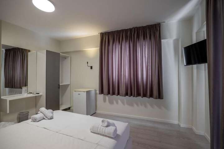 Room 14 of 44
