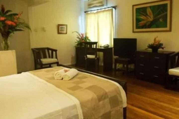 Room 5 of 44