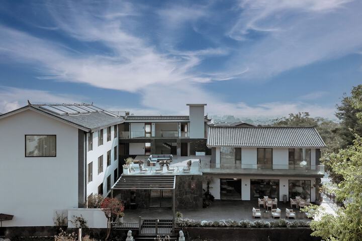 Hotel 86 of 86