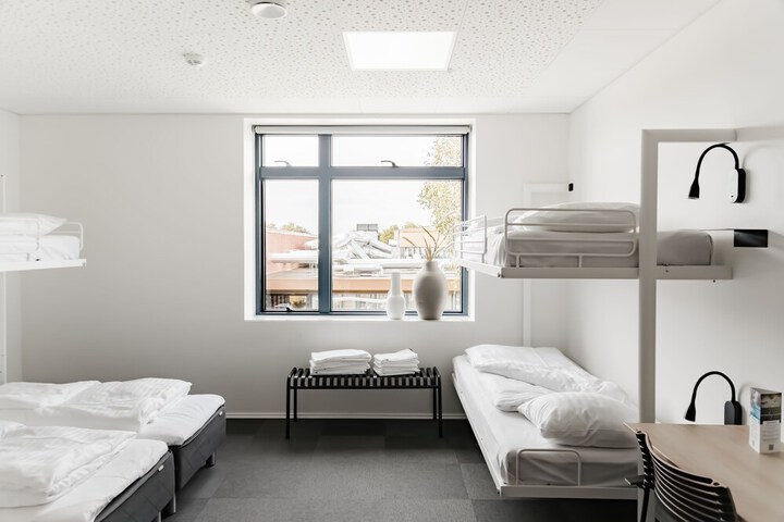 Room 7 of 45