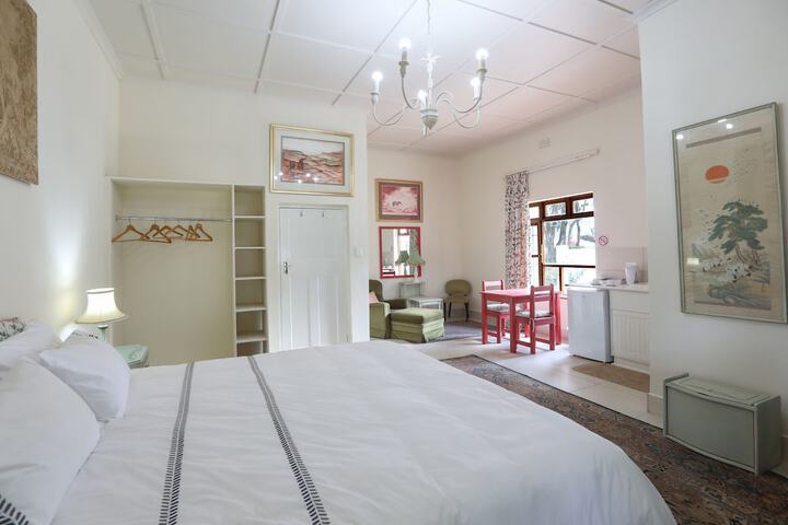Room 4 of 64