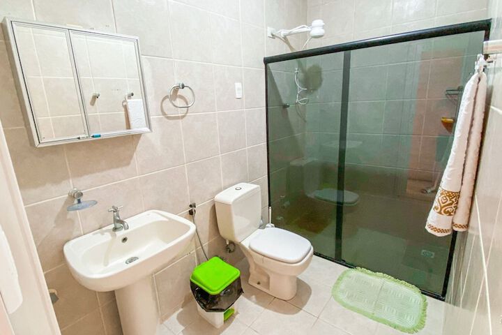 Room 25 of 110