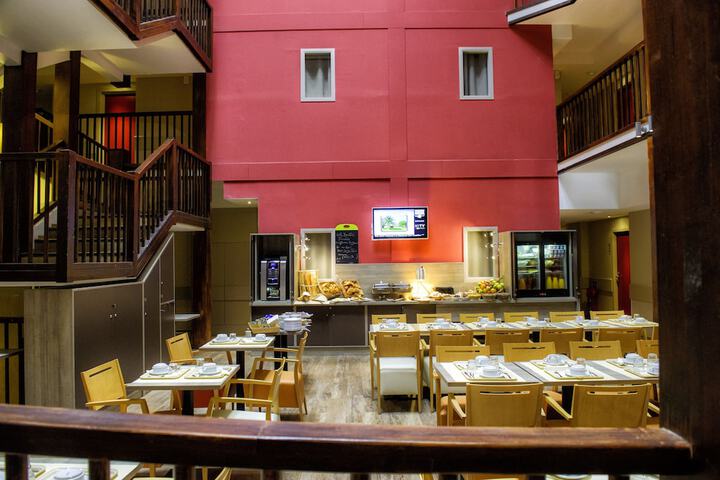 Dining 95 of 127