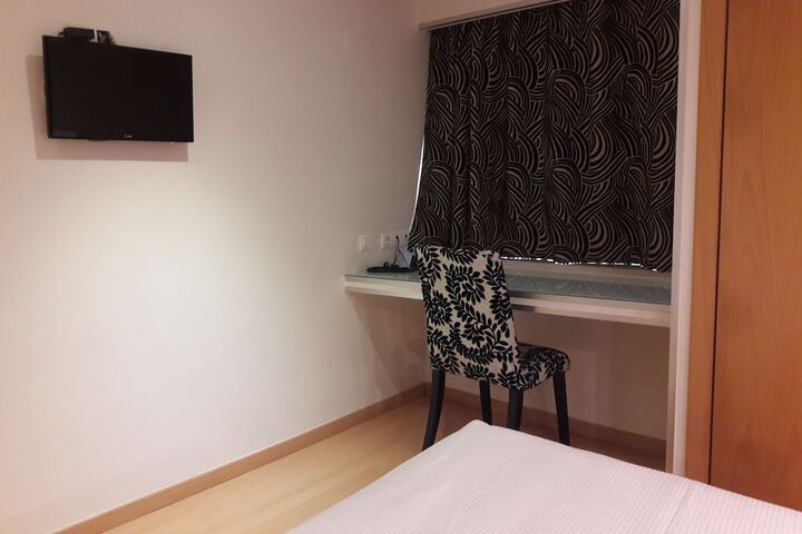 Room 13 of 44