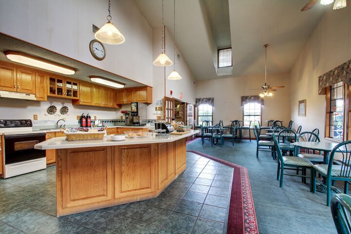 Breakfast area