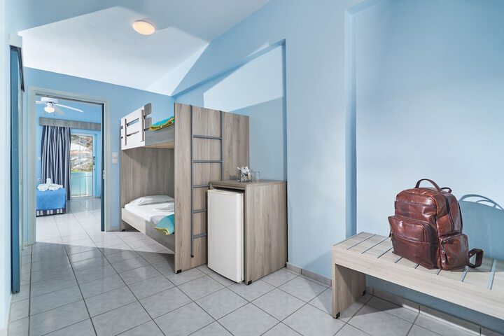Room 25 of 112