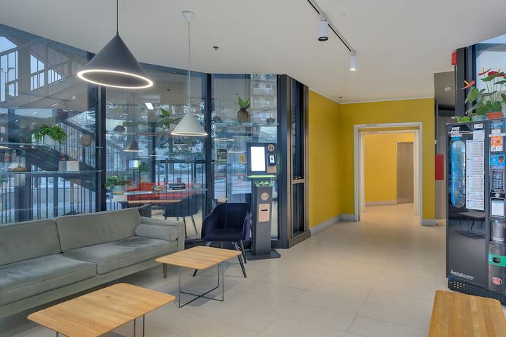 Guest Lobby