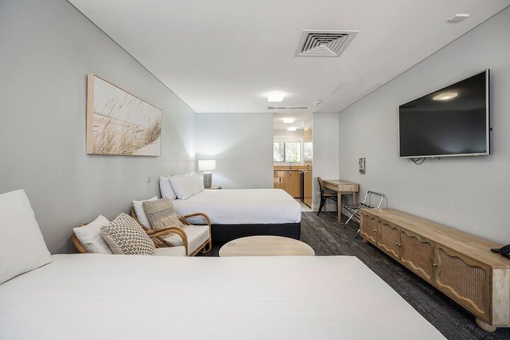 Room 18 of 87