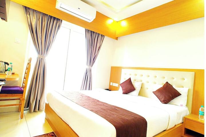 Room 6 of 27