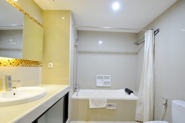 Room 40 of 49