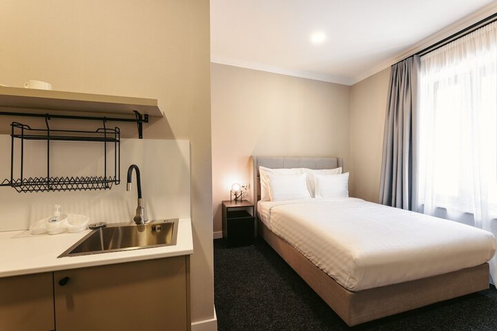 Room 19 of 60