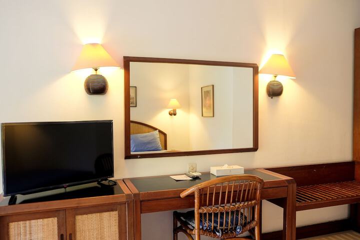 Room 7 of 84