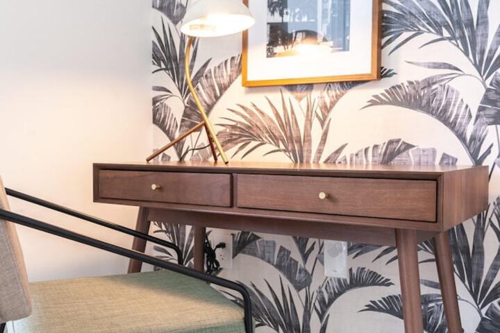 Deluxe King Bed Balcony (43 of 70)
