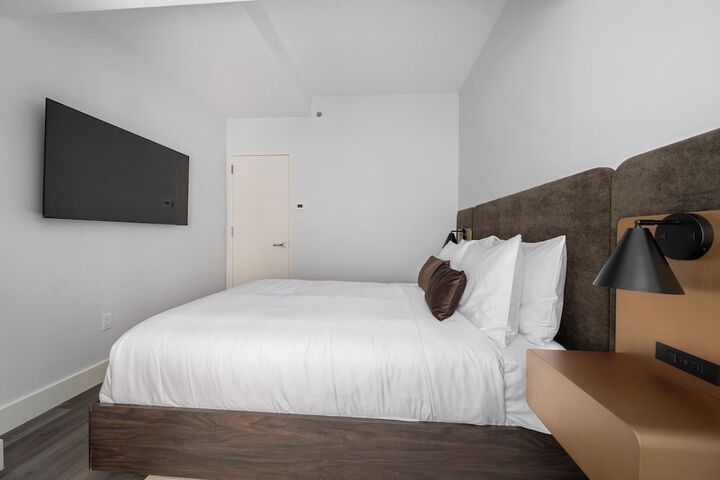 Room 133 of 626