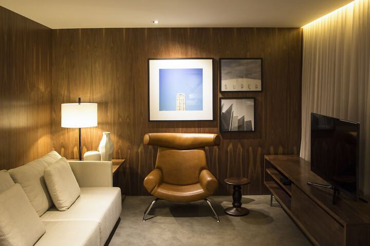 Room 18 of 53
